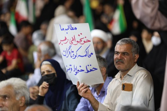 <span style='color:#a2a2a2;font-size:12px;'>گزارش تصویری؛</span><br/>هشتاد و هشتمین شب گردهمایی مردم رفسنجان در حمایت از نیروهای مسلح