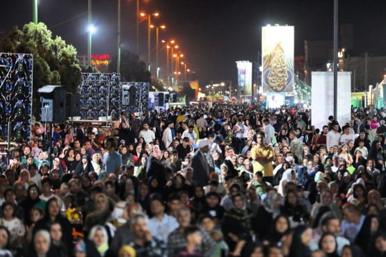 شب غدیر در رفسنجان؛ موج شادی و همدلی در بلوار امام علی