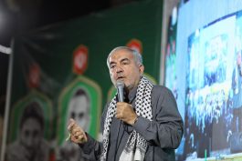 <span style='color:#a2a2a2;font-size:12px;'>فرمانده دفاع مقدس:</span><br/>تنگه هرمز تحت کنترل ایران است/ تیم مذاکره‌کننده خائن نیست