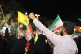 <span style='color:#a2a2a2;font-size:12px;'>گزارش تصویری؛</span><br/>نود و نهمین شب گردهمایی مردم رفسنجان در حمایت از نیروهای مسلح