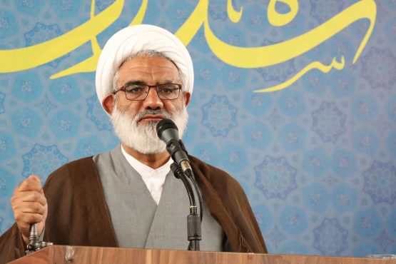 امام جمعه رفسنجان: دشمن تاب‌آوری مردم و محاسبات مسئولان را هدف گرفته است