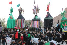 <span style='color:#a2a2a2;font-size:12px;'>گزارش تصویری؛</span><br/>آیین سنتی «جوش‌زنی» و «شَدّه‌گردانی» در عصر عاشورا در روستای داوران برگزار شد