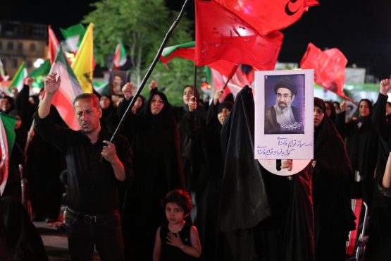 <span style='color:#a2a2a2;font-size:12px;'>گزارش تصویری؛</span><br/>صد و هجدهمین شب از حماسه حضور مردم انقلابی رفسنجان
