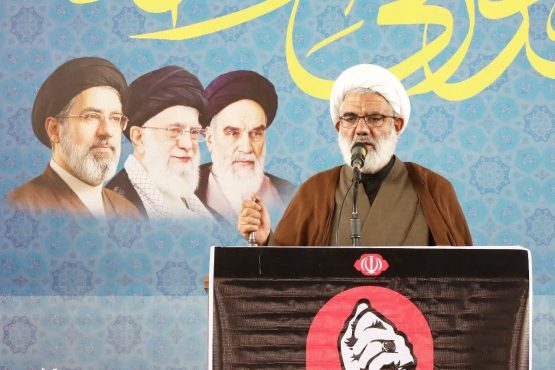 امام جمعه رفسنجان خواستار محاکمه بین‌المللی جنایتکاران شد/  پیام رهبر معظم انقلاب، سندی برای تحول بنیادین در نظام قضائی